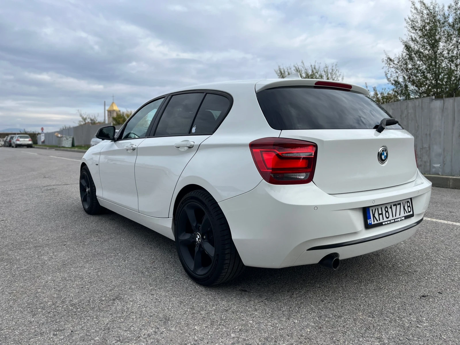 BMW 120 2.0, снимка 4 - Автомобили и джипове - 55000165