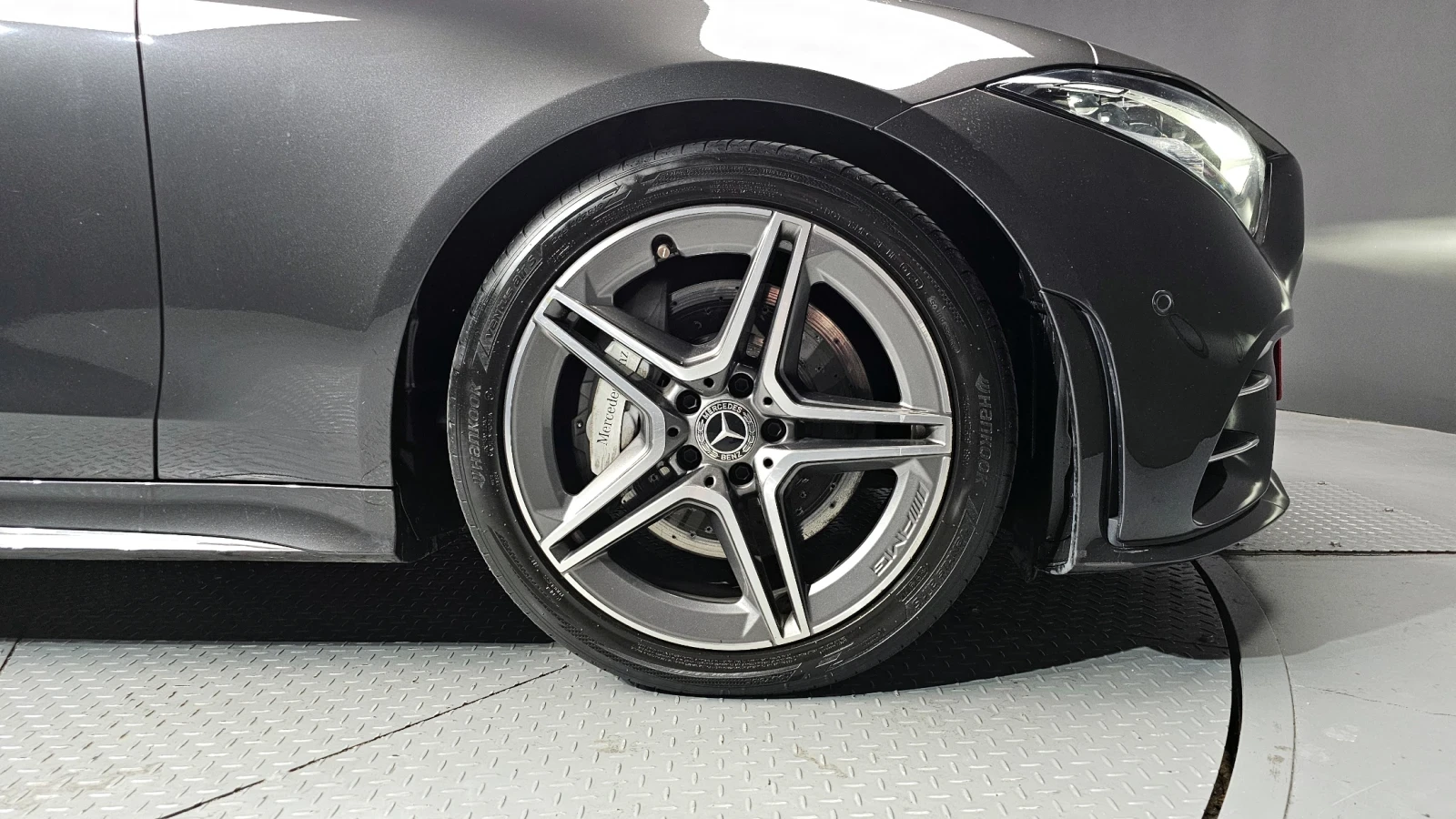 Mercedes-Benz CLS 300 AMG LINE * ПОДГРЕВ * ПАНОРАМА * ПРЕДСТАВИТЕЛСТВО, снимка 5 - Автомобили и джипове - 55062209