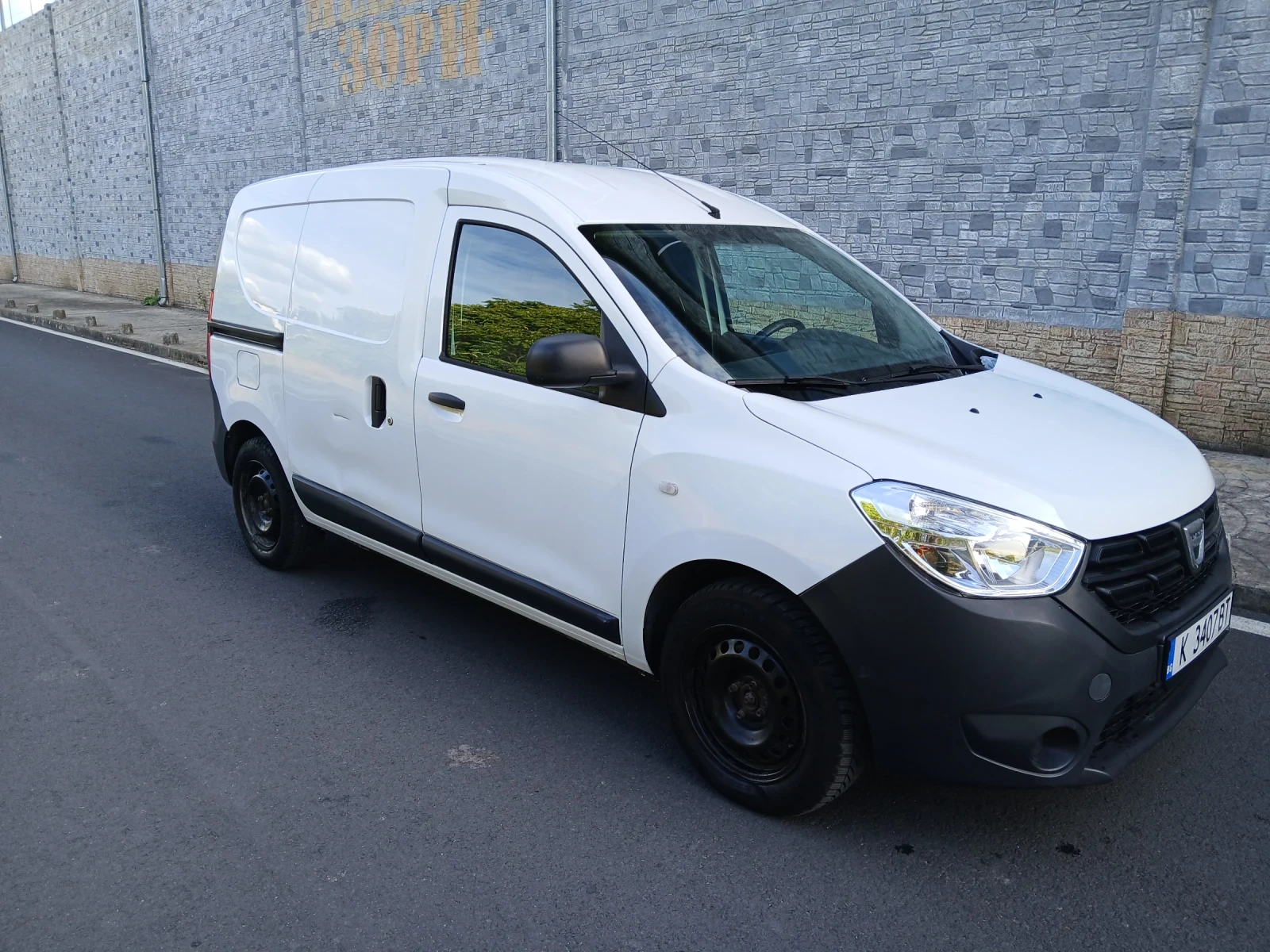 Dacia Dokker, снимка 3 - Автомобили и джипове - 56152799