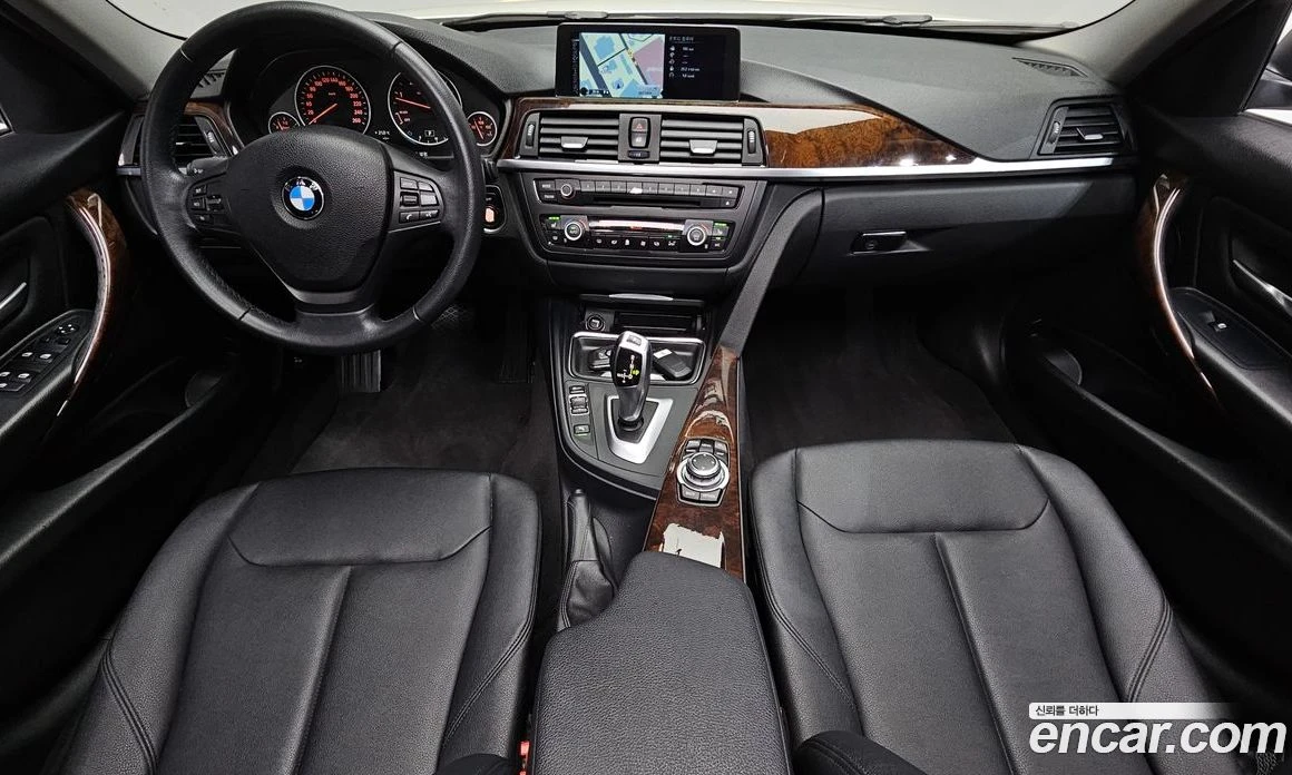 BMW 320 320d xDrive, снимка 10 - Автомобили и джипове - 56156600