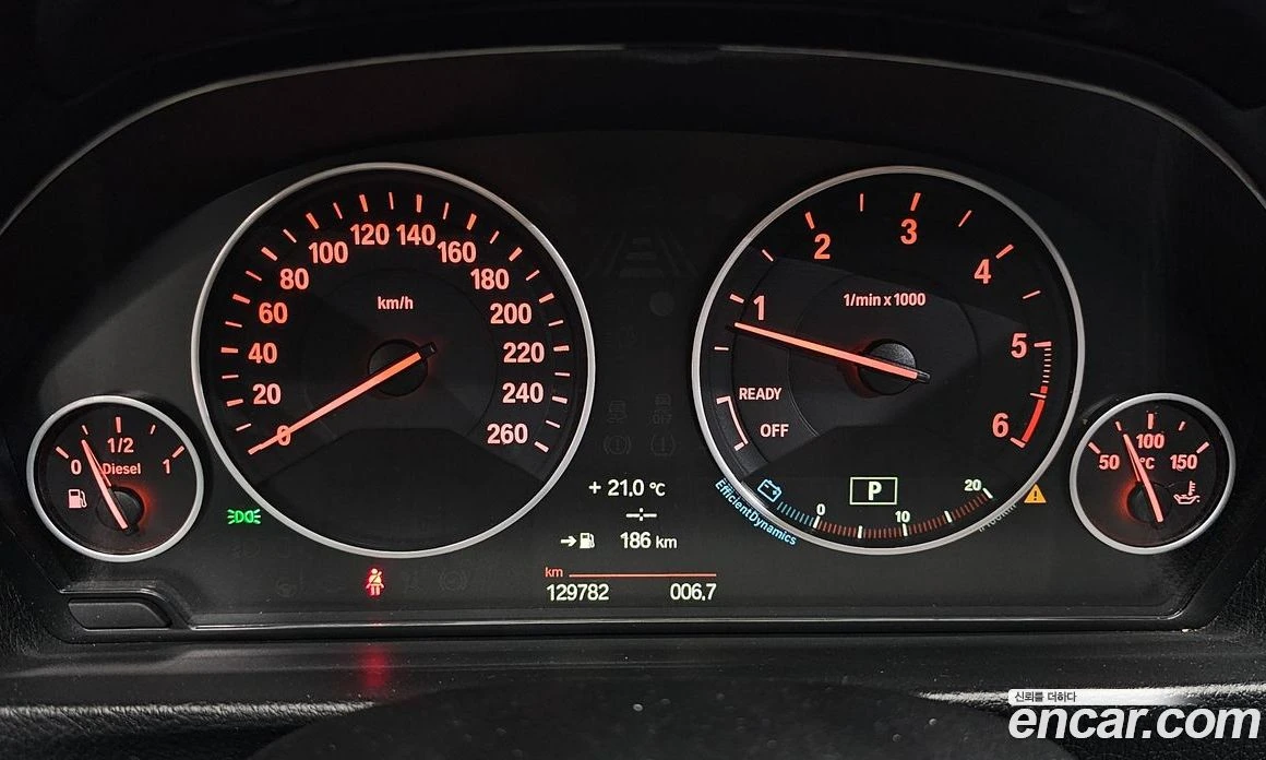 BMW 320 320d xDrive, снимка 11 - Автомобили и джипове - 56156600