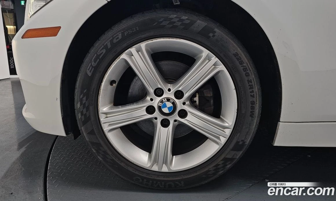 BMW 320 320d xDrive, снимка 5 - Автомобили и джипове - 56156600