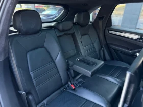 Porsche Cayenne Turbo 550PS Sport Chrono Pack 3ХTV, снимка 11