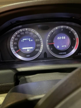 Volvo XC60 D5 AWD, снимка 15