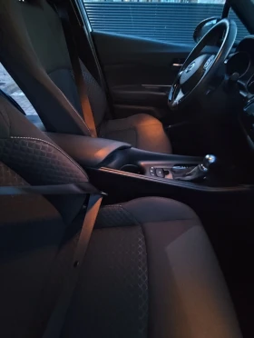 Toyota C-HR, снимка 8