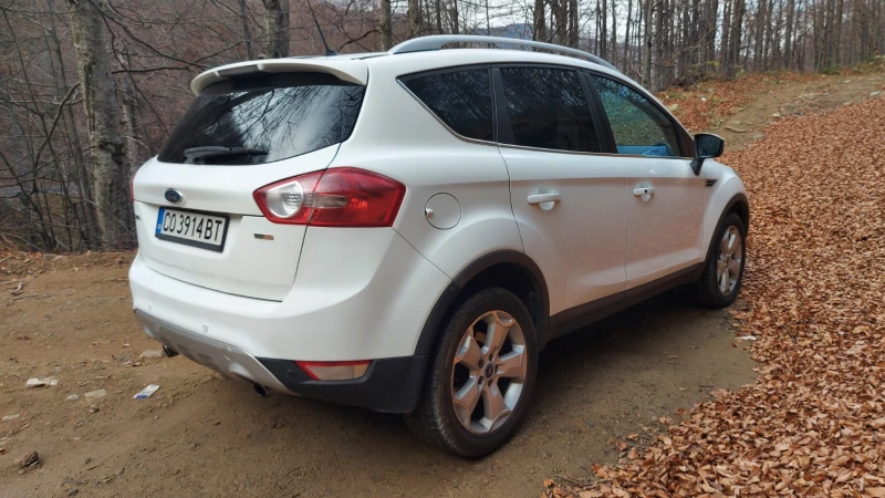 Ford Kuga, снимка 4 - Автомобили и джипове - 47110236