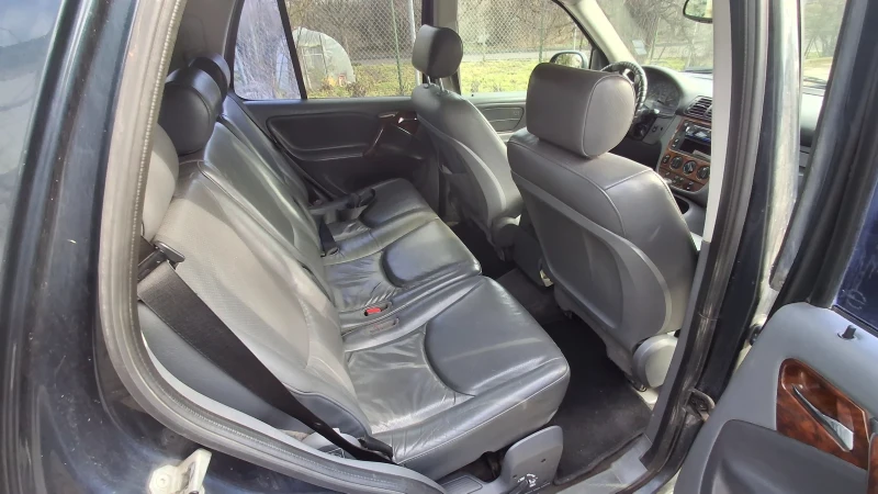 Mercedes-Benz ML 320, снимка 8 - Автомобили и джипове - 53399596