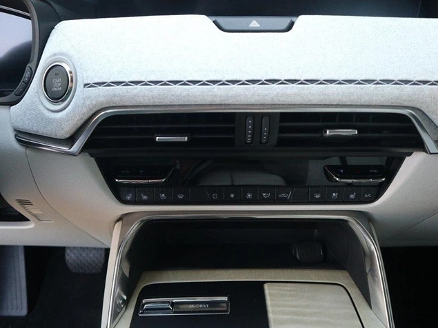 Mazda CX-60 e-SKYACTIV-D AWD = Takumi = Гаранция, снимка 11 - Автомобили и джипове - 53496845