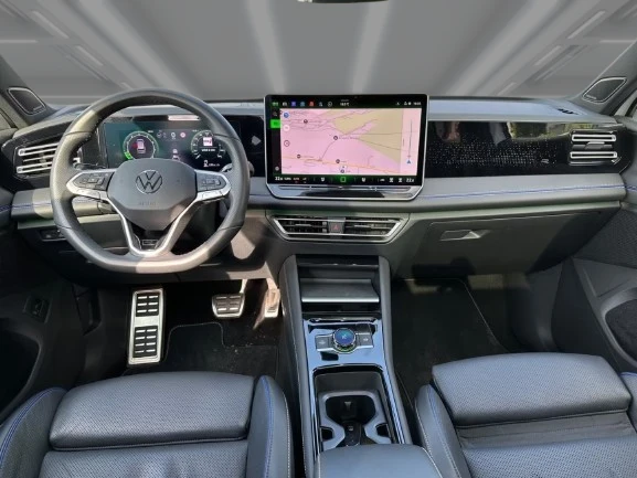 VW Tiguan 2.0 TSI 4Motion = R-Line = Гаранция, снимка 8 - Автомобили и джипове - 55736858