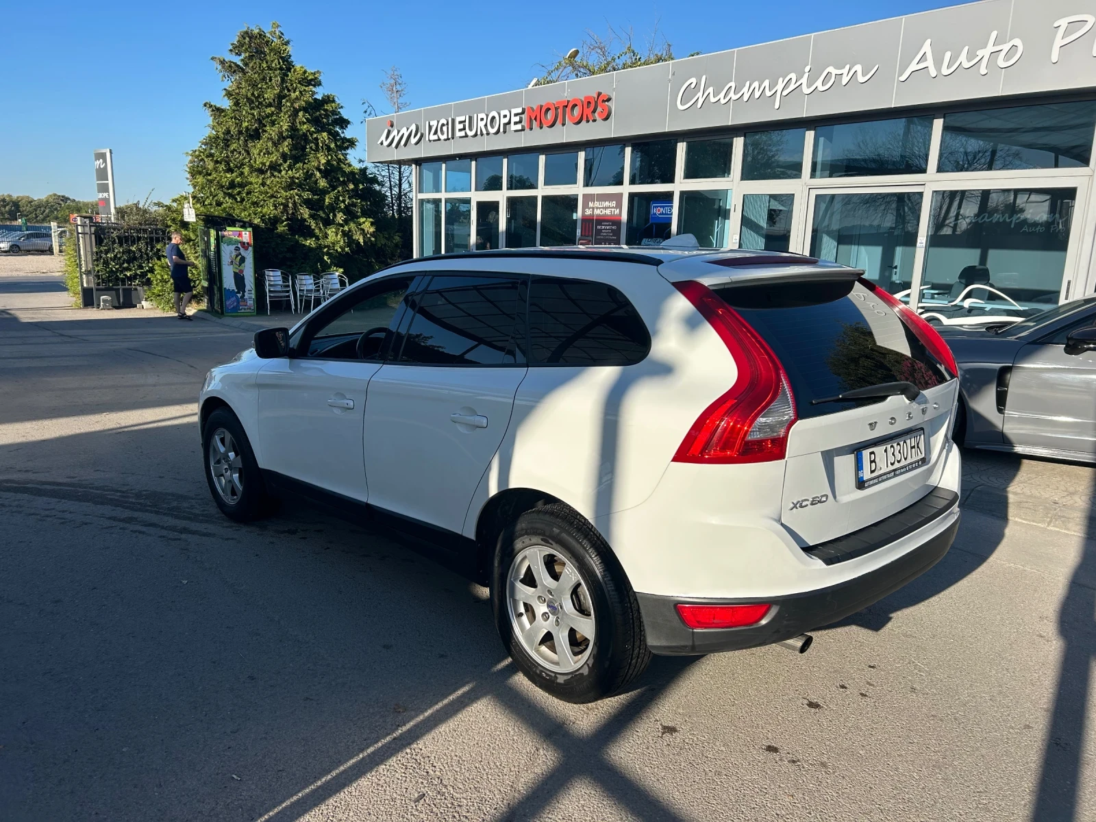 Volvo XC60 VOLVO-CX60-2.0D3-4x4-163kcAvtomat - изображение 9