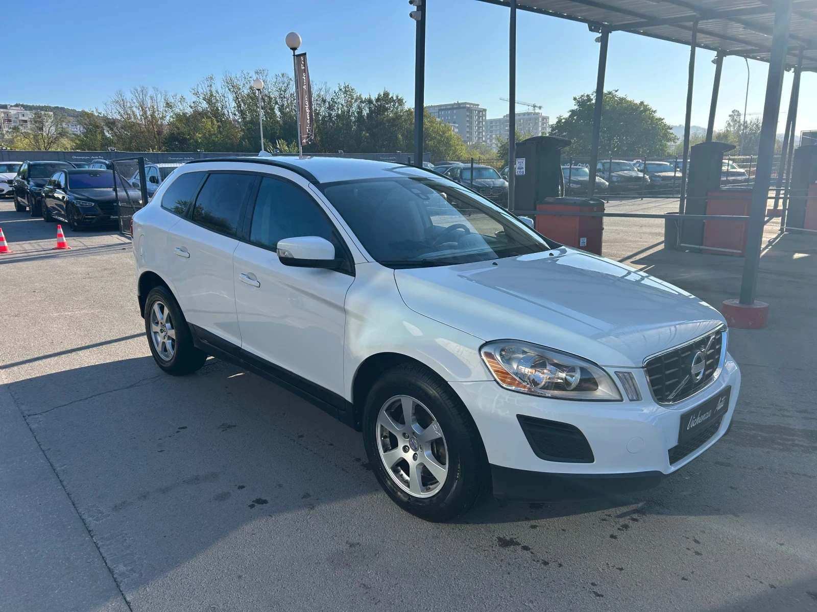 Volvo XC60 VOLVO-CX60-2.0D3-4x4-163kcAvtomat - изображение 7