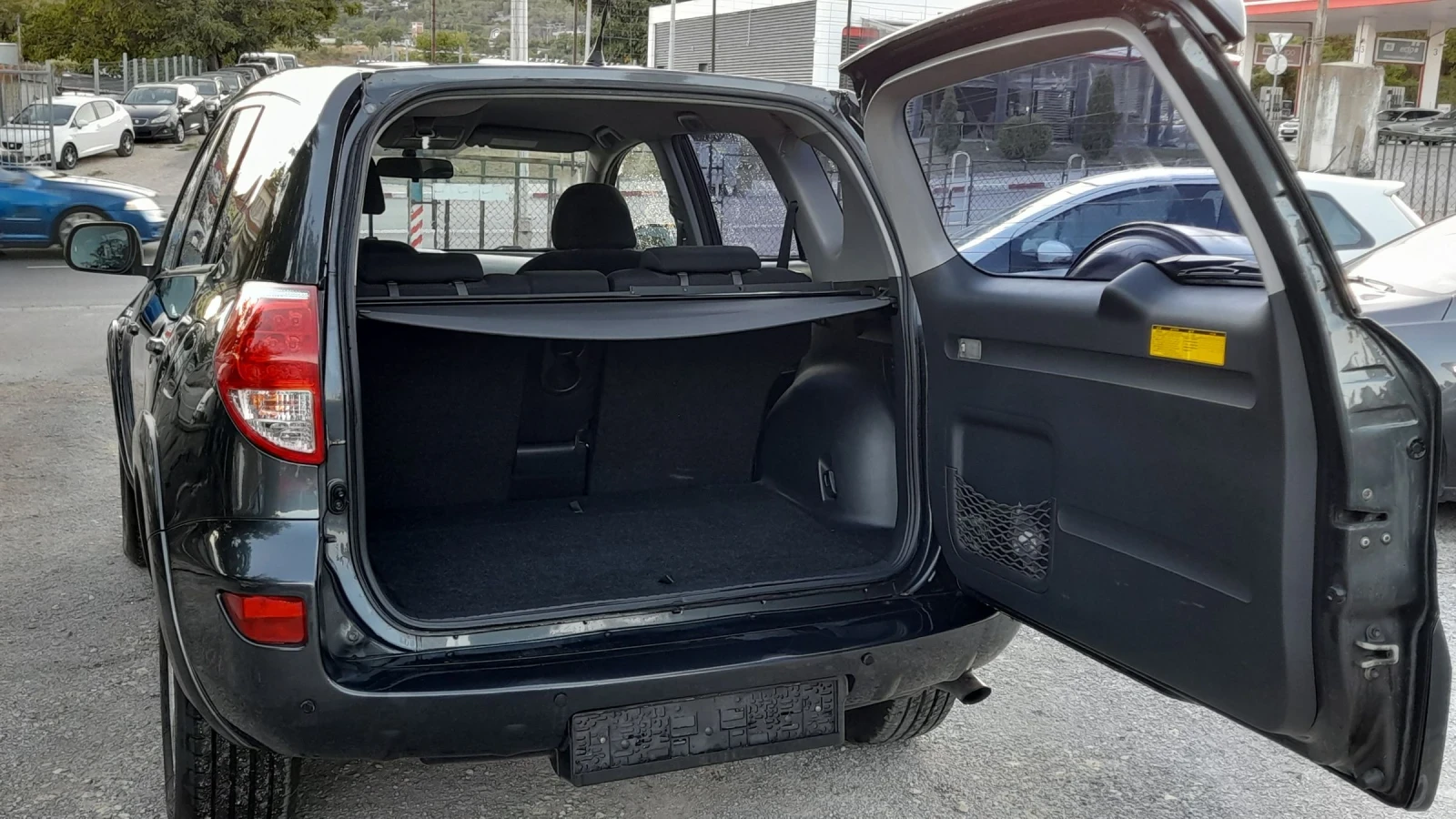 Toyota Rav4 Италия Оригинална боя  - изображение 4