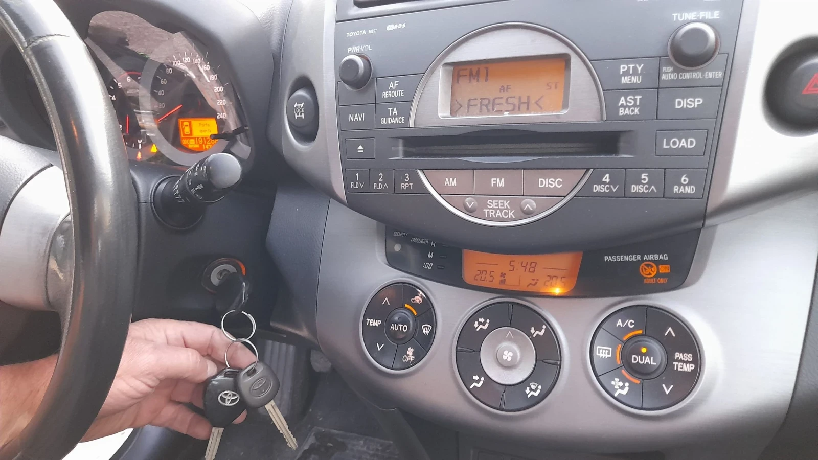Toyota Rav4 Италия Оригинална боя  | Mobile.bg — изображение 14