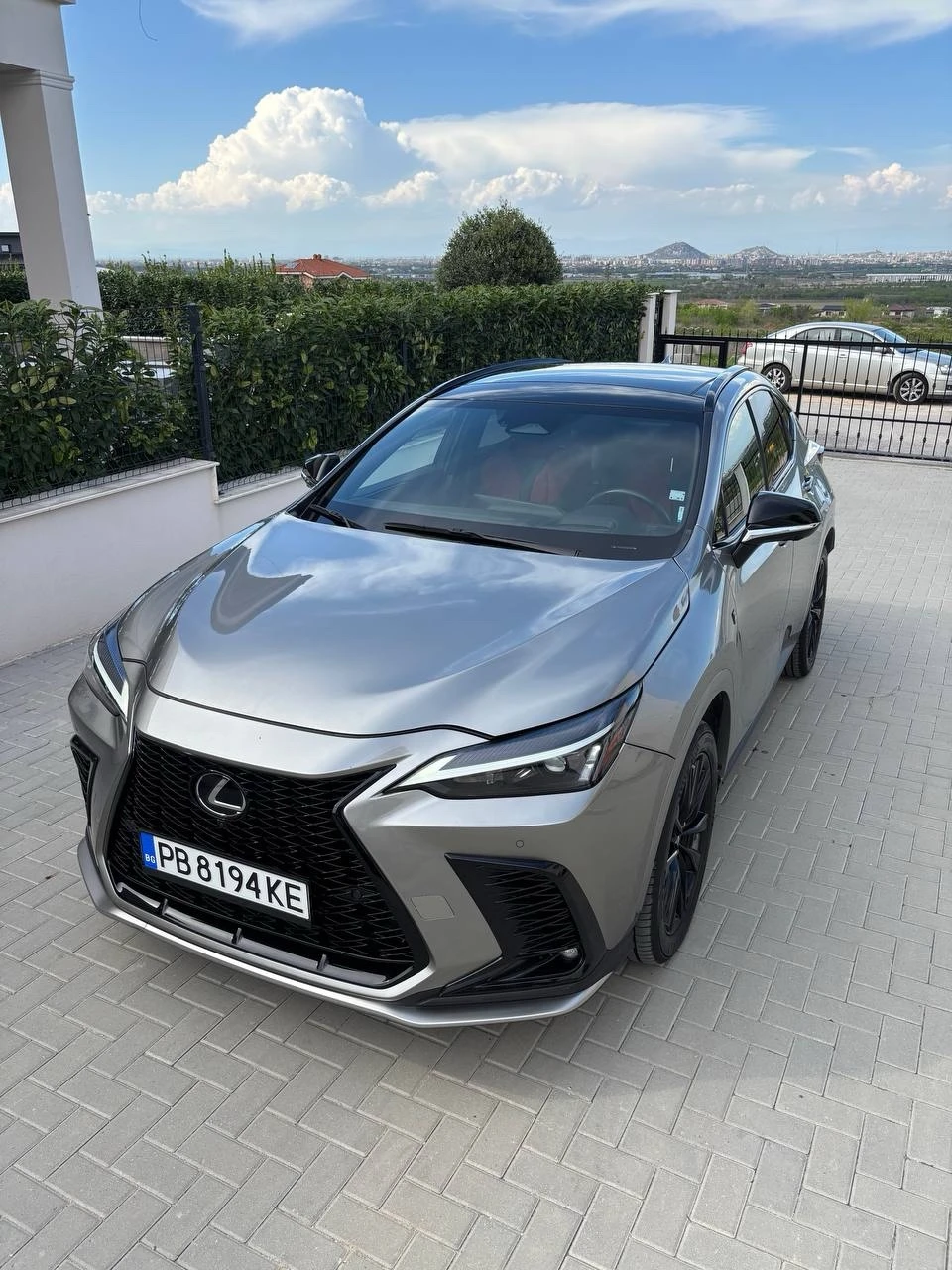 Lexus NX 350F SPORT - изображение 2