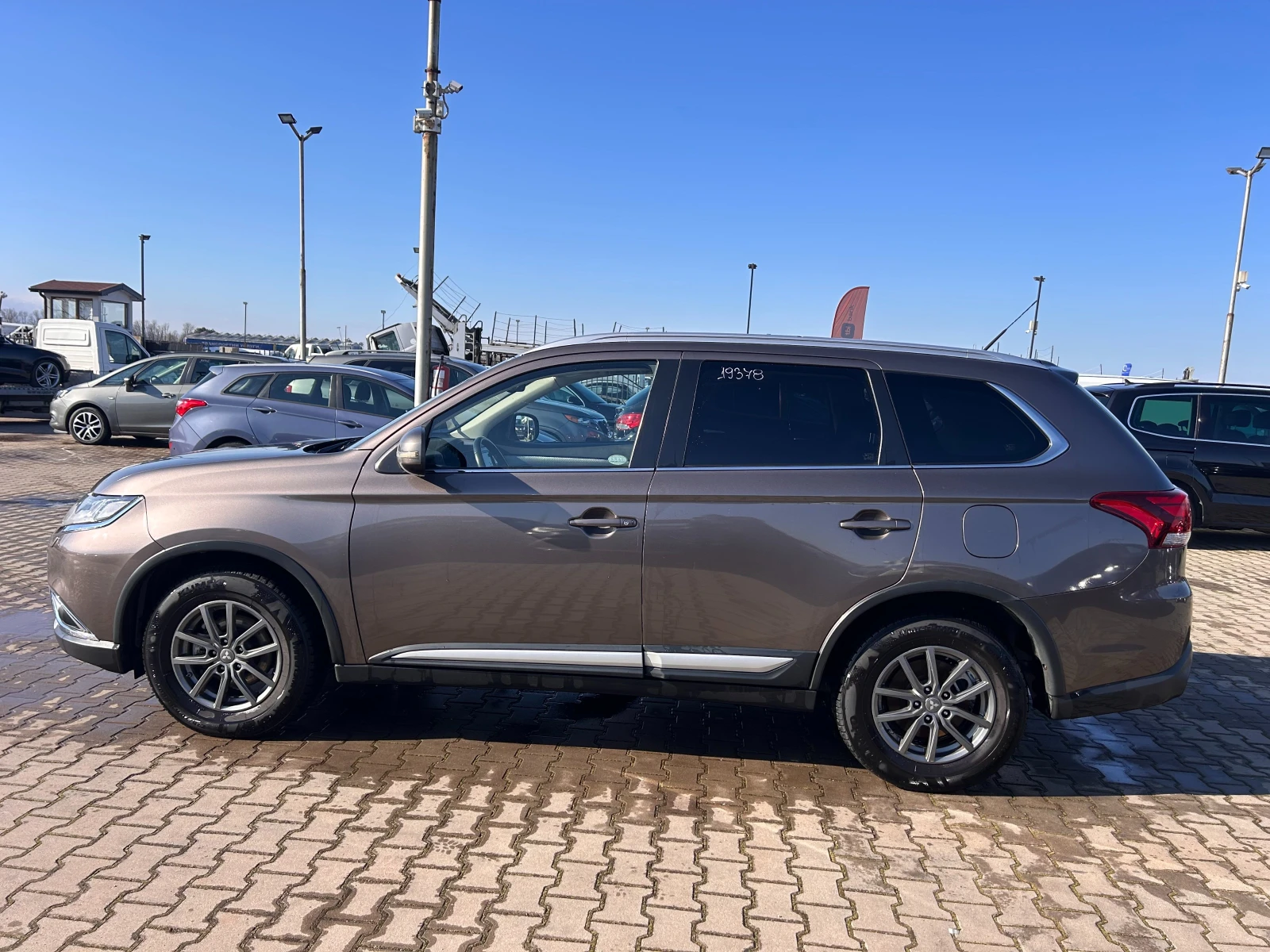 Mitsubishi Outlander 2.2DI-D 4WD AVTOMAT/NAVI/KAMERA EURO 6 | Mobile.bg � ����������� 9