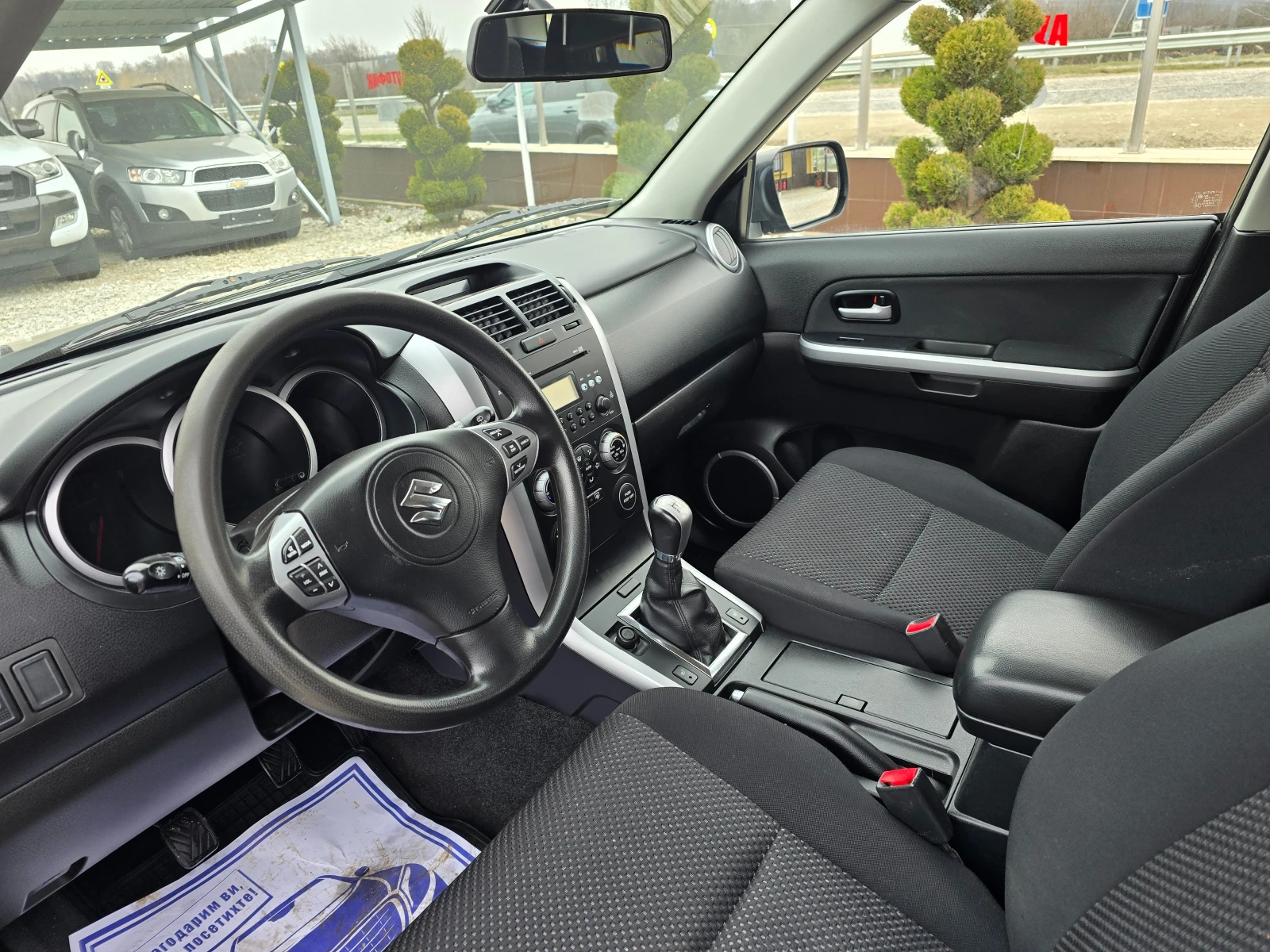 Suzuki Grand vitara 1.9DDIS РЕАЛНИ КИЛОМЕТРИ ! ! КЛИМАТРОНИК ! ! НАВИ, снимка 9 - Автомобили и джипове - 53871798