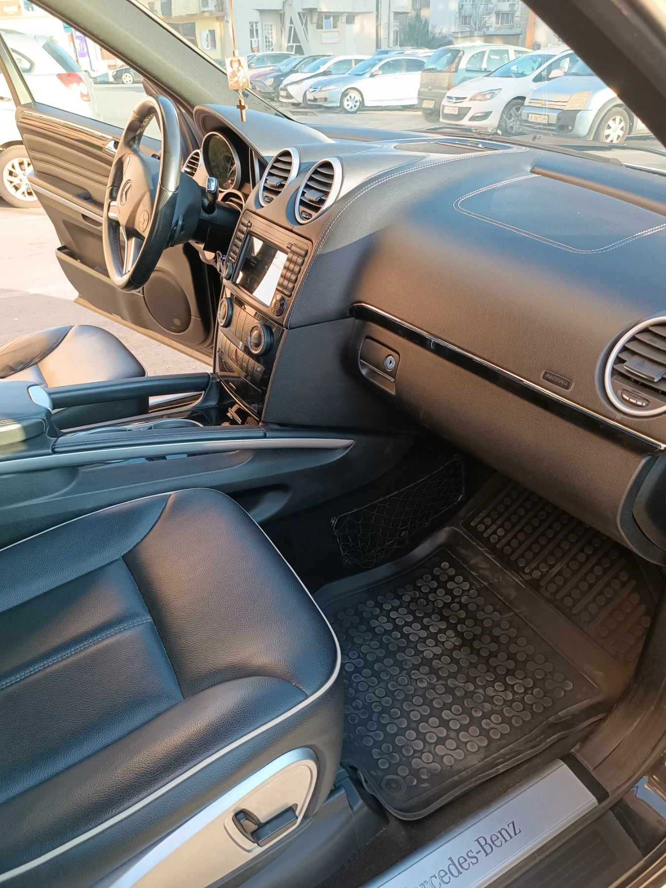 Mercedes-Benz ML 350, снимка 14 - Автомобили и джипове - 54141806