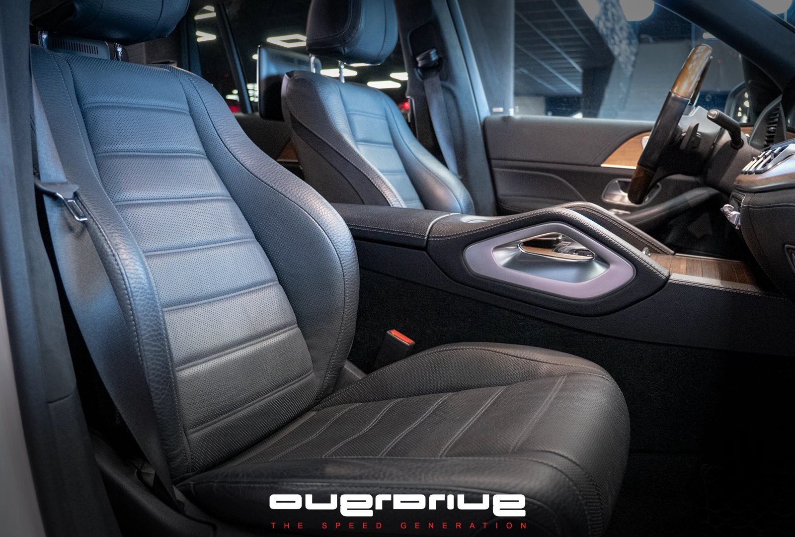 Mercedes-Benz GLS 400 d 4MATIC AMG Package, снимка 6 - Автомобили и джипове - 54219998