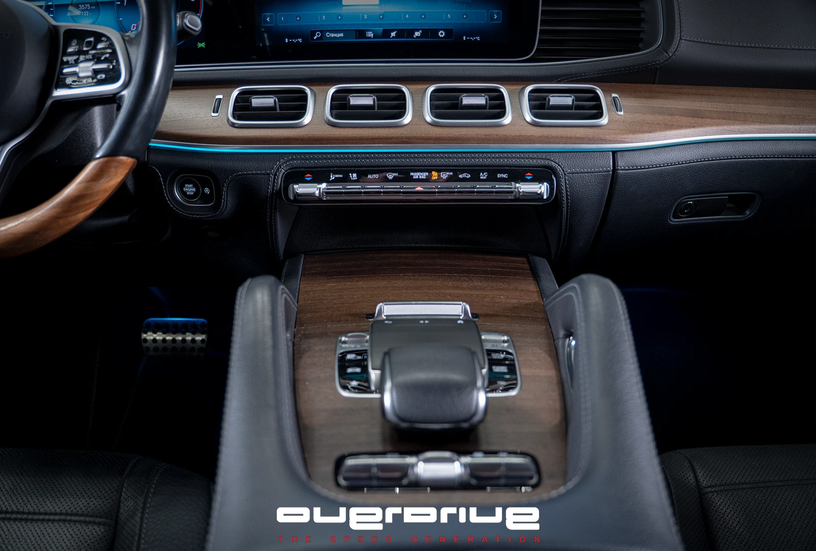 Mercedes-Benz GLS 400 d 4MATIC AMG Package, снимка 12 - Автомобили и джипове - 54219998