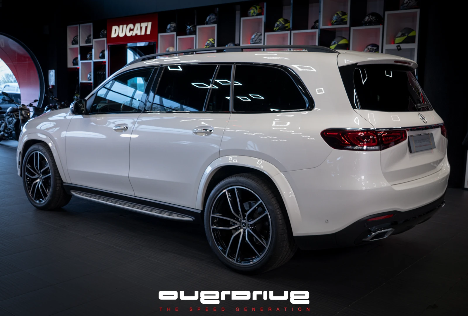 Mercedes-Benz GLS 400 d 4MATIC AMG Package, снимка 4 - Автомобили и джипове - 54219998