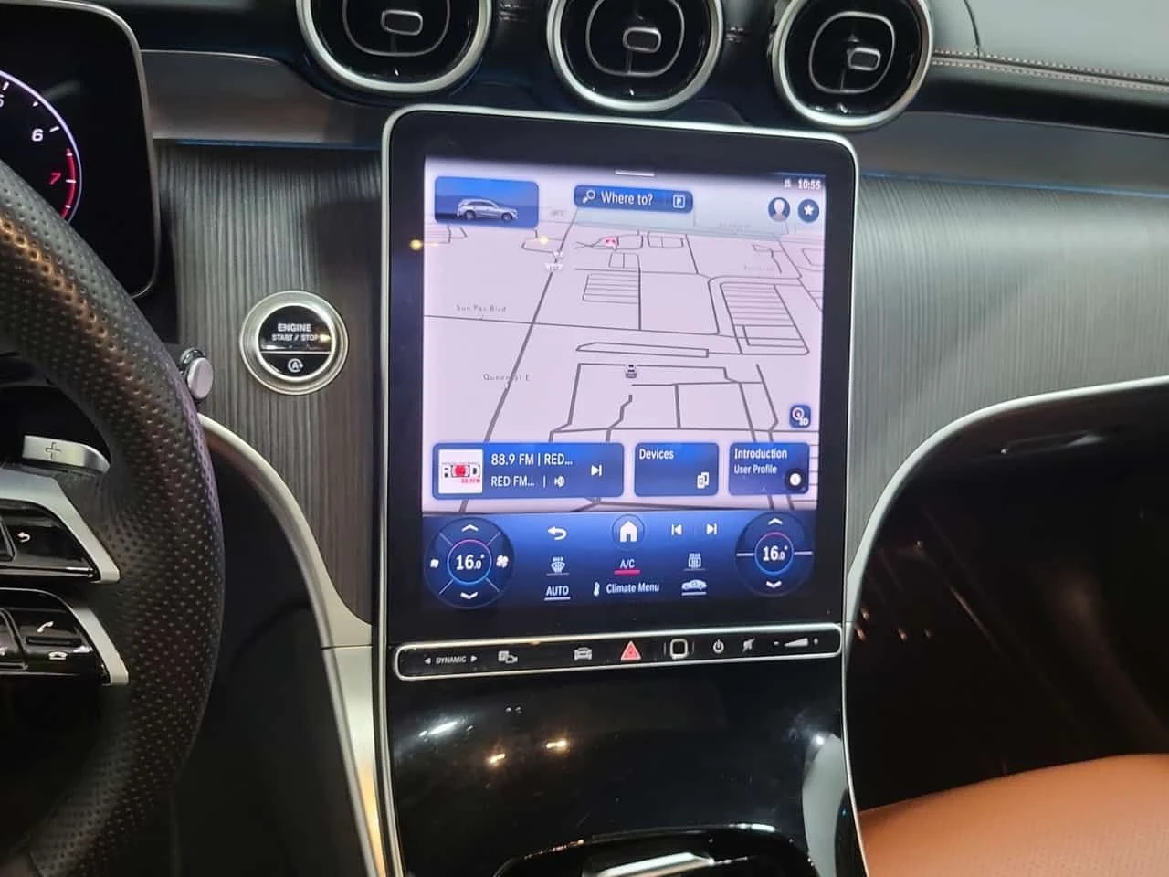 Mercedes-Benz GLC 300 BURMESTER| PANO| 360| AMBIENT| DISTRONIK PLUS, снимка 12 - Автомобили и джипове - 54226339