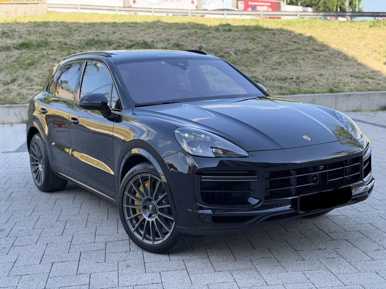 Porsche Cayenne Turbo 550PS Sport Chrono Pack 3ХTV, снимка 2 - Автомобили и джипове - 54430280
