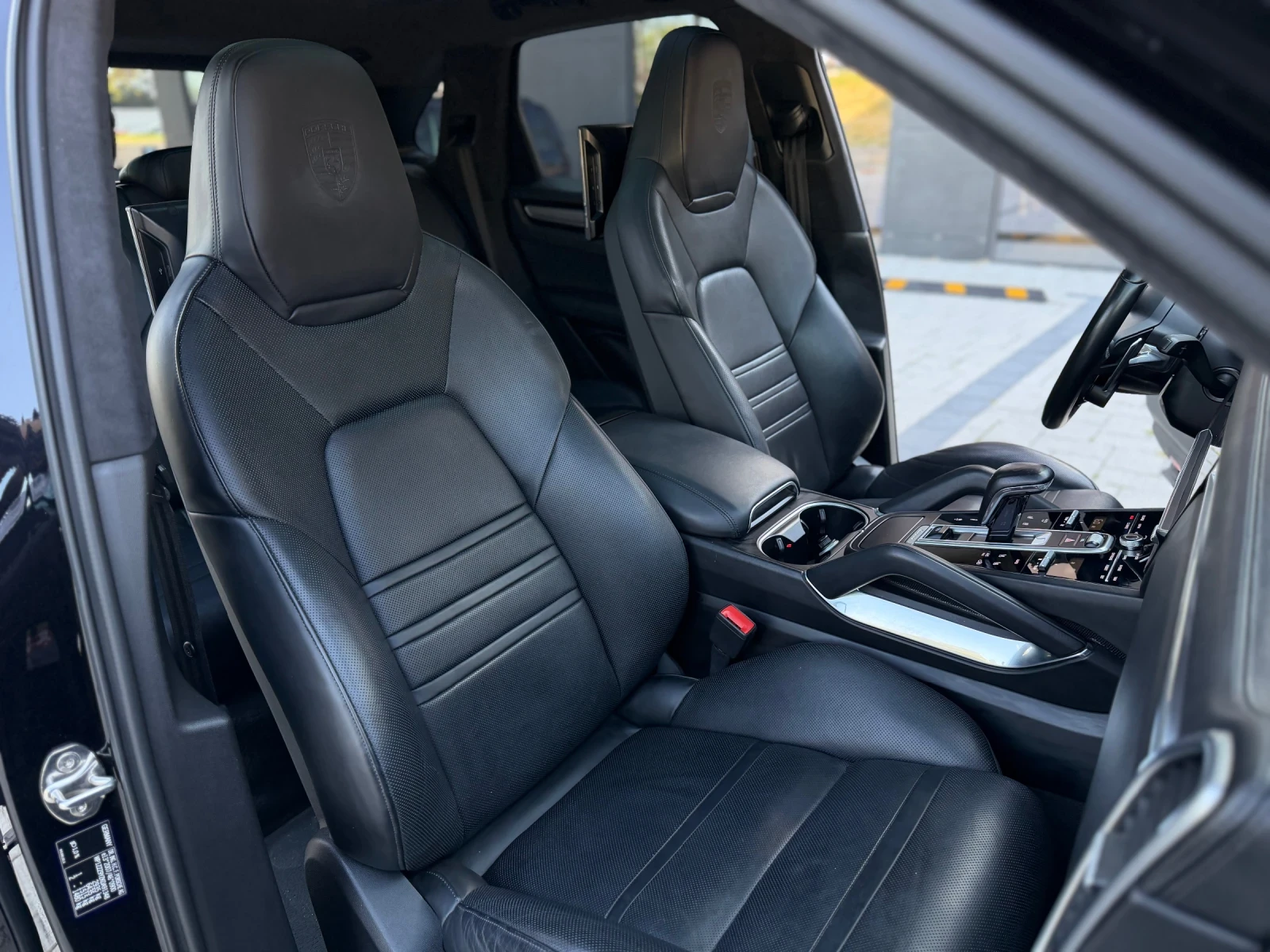 Porsche Cayenne Turbo 550PS Sport Chrono Pack 3ХTV, снимка 9 - Автомобили и джипове - 54430280