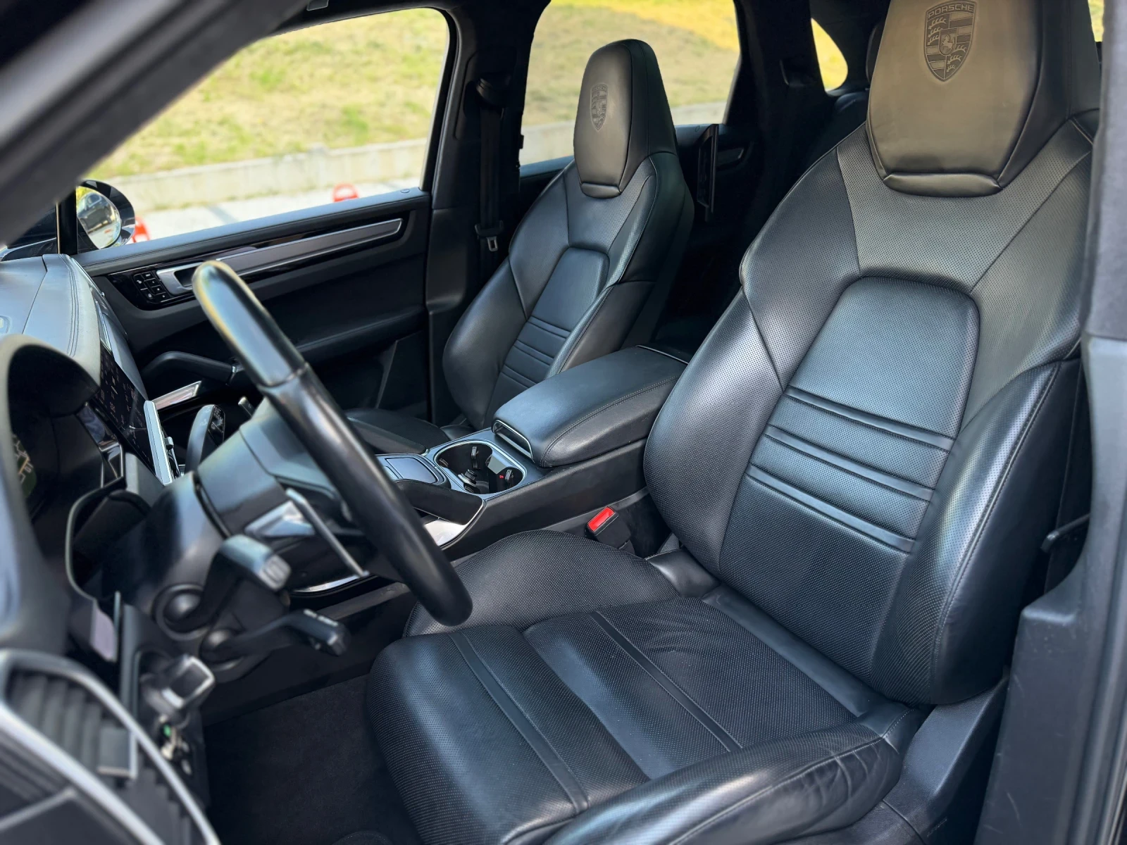 Porsche Cayenne Turbo 550PS Sport Chrono Pack 3ХTV, снимка 15 - Автомобили и джипове - 54430280