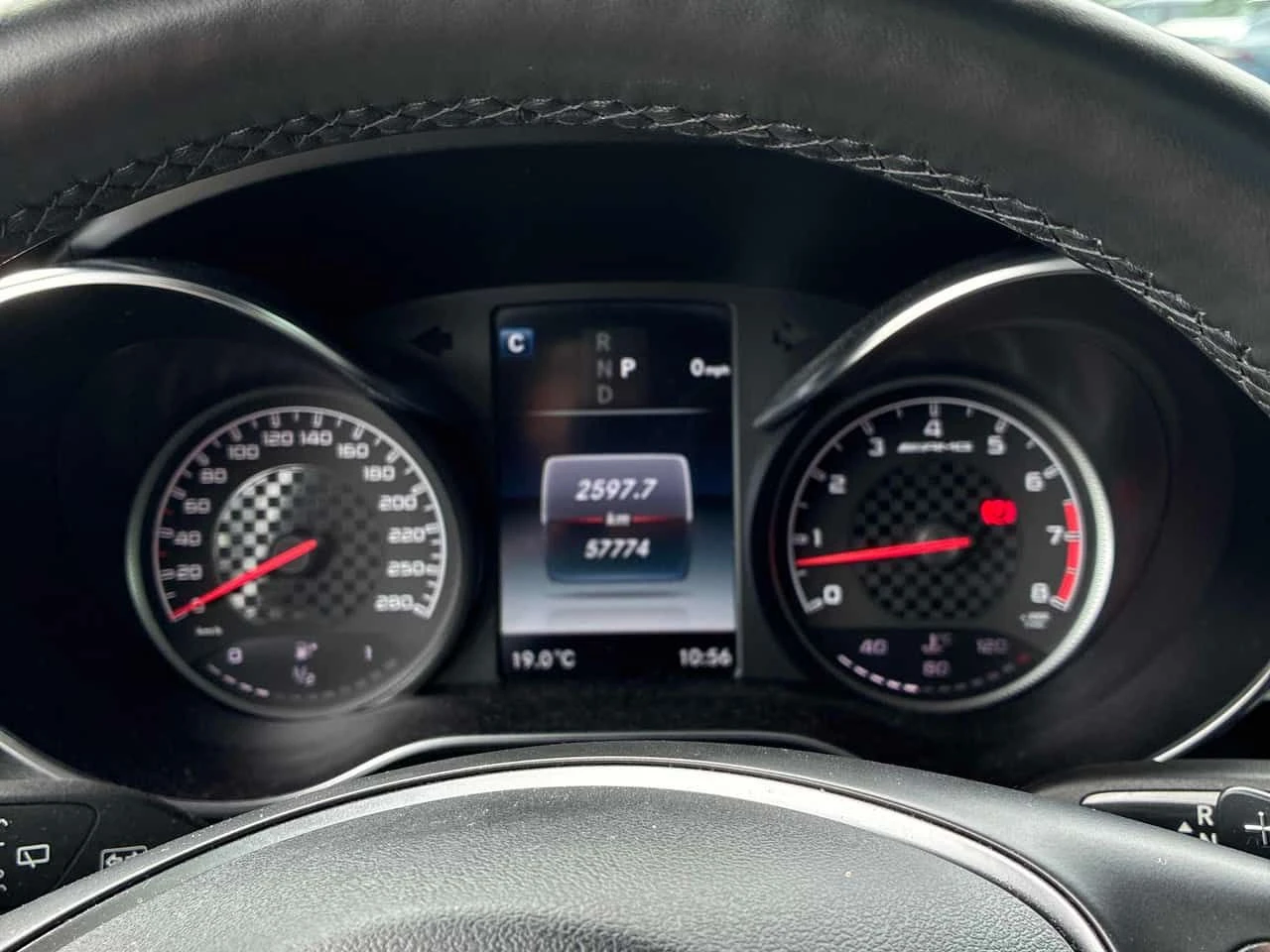 Mercedes-Benz GLC 43 AMG ПОДГРЕВИ * ПАНО * KEYLESS * CARFAX, снимка 8 - Автомобили и джипове - 54840683