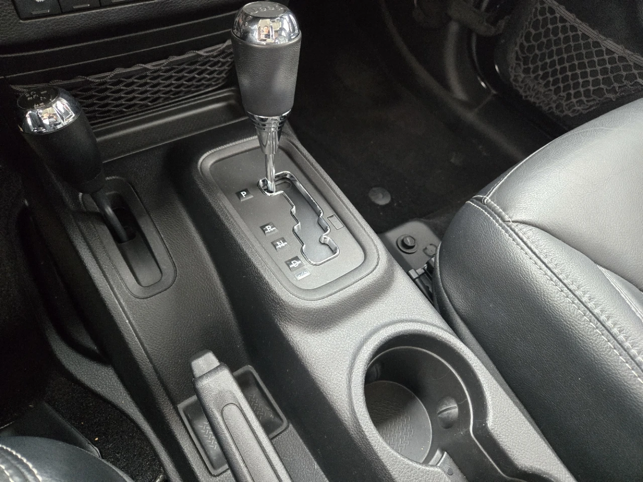 Jeep Wrangler 3.6* ������ ���� | Mobile.bg � ����������� 15