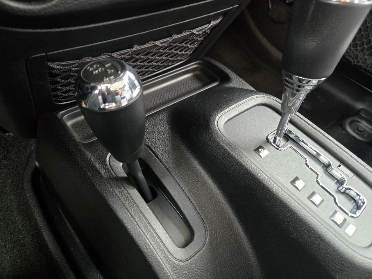 Jeep Wrangler 3.6* ������ ���� | Mobile.bg � ����������� 16
