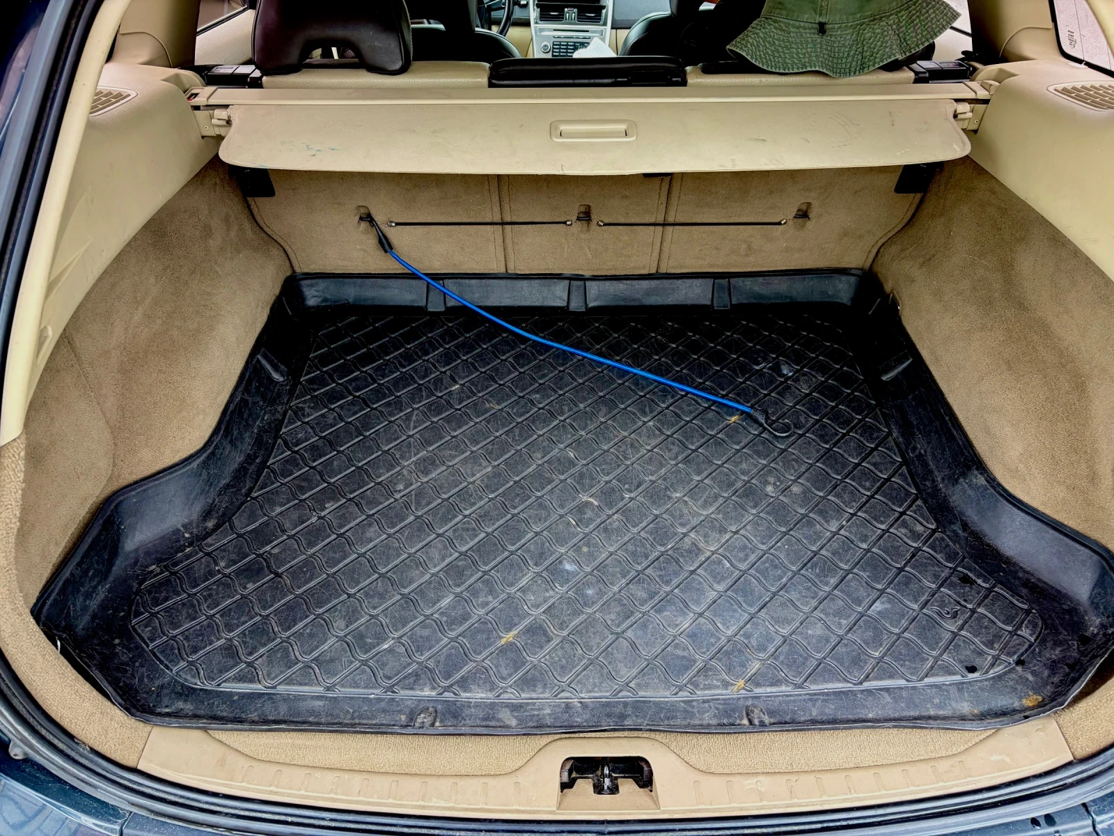 Volvo XC60 D5 AWD, снимка 11 - Автомобили и джипове - 55723224