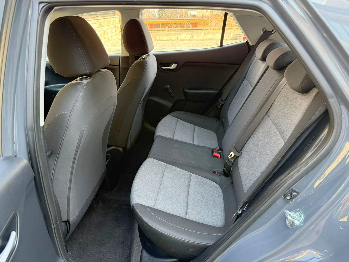 Kia Stonic 1.2i - 102000km, снимка 12 - Автомобили и джипове - 55816254