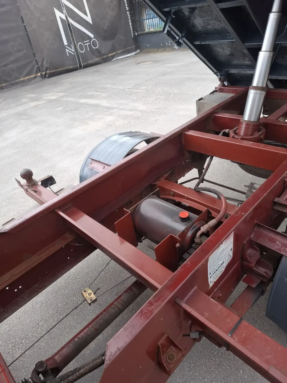 Iveco 35 2.8TDI 3СТРАНЕН САМОСВАЛ 7МЕСТА , снимка 13 - Бусове и автобуси - 54231211