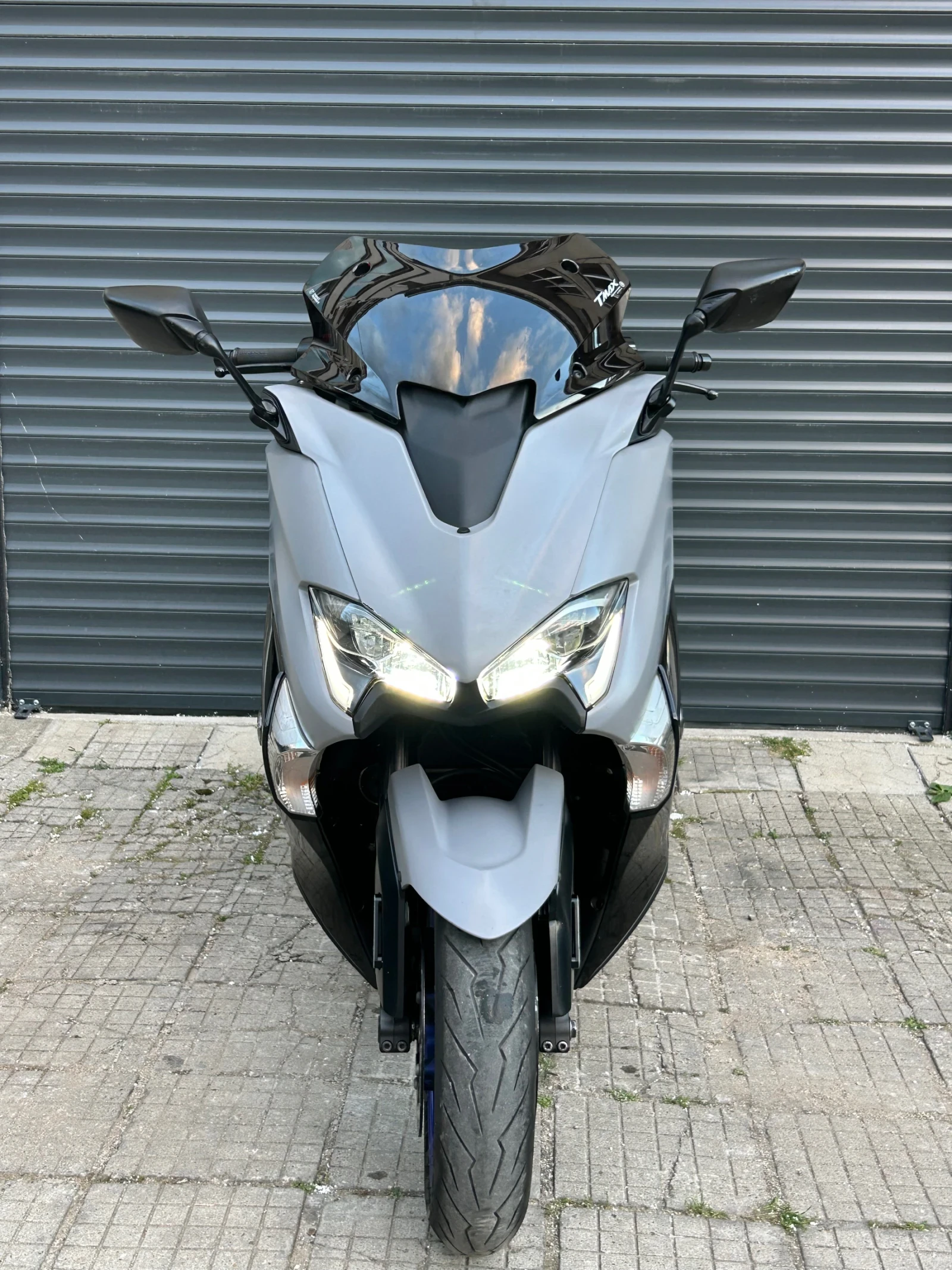 Yamaha T-max 530 FULL LED ACRAPOVICH , снимка 2 - Мотоциклети и мототехника - 54934435
