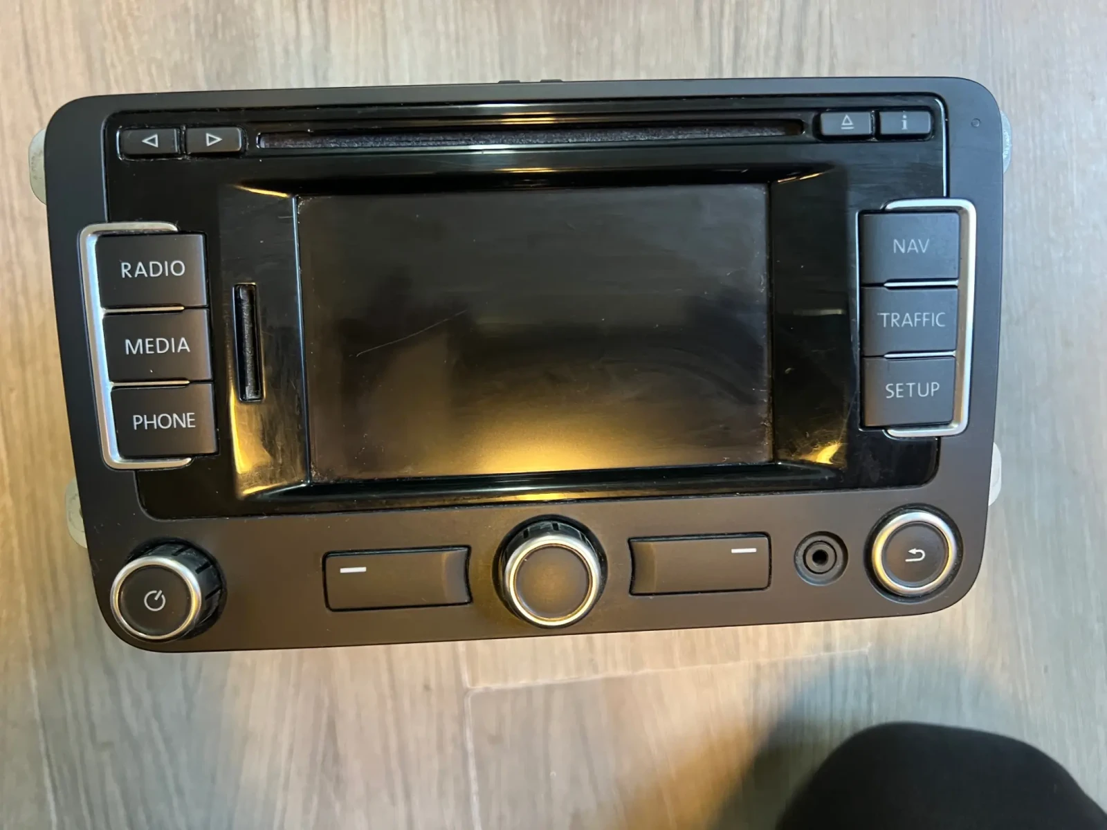 3C8035279  ����� ��������� VW TOURAN PASSAT POLO RNS315 3C8035279 | Mobile.bg � ����������� 1