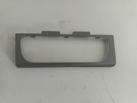 Лайсна около климатик фолксваген поло 1.6 тди