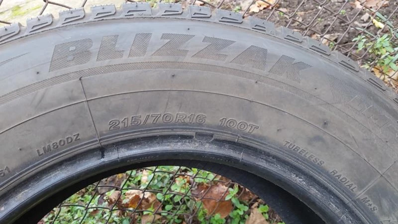 Гуми Зимни 215/70R16, снимка 7 - Гуми и джанти - 27400577