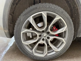 Гуми Зимни 235/45R20, снимка 4 - Гуми и джанти - 53154577