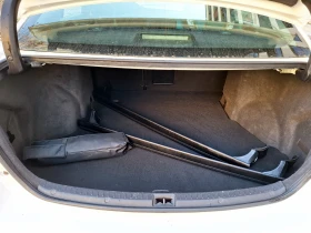 Toyota Avensis 1.6i Гаранция, снимка 12