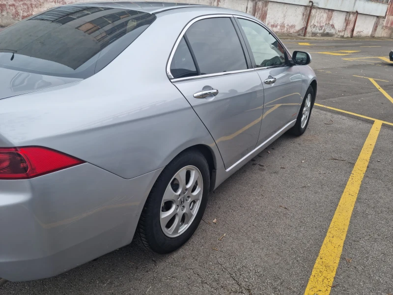 Honda Accord 7 -ма серия, снимка 6 - Автомобили и джипове - 47094753