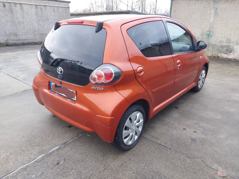 Toyota Aygo 1.0, снимка 3 - Автомобили и джипове - 47623716