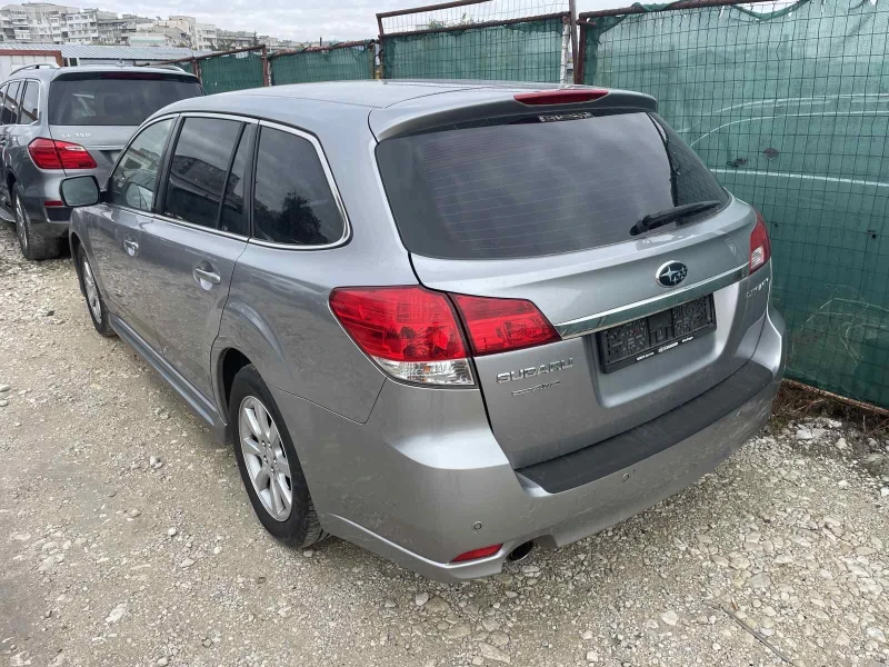 Subaru Legacy 2.0 бензин автом, швейцария!, снимка 3 - Автомобили и джипове - 47999910