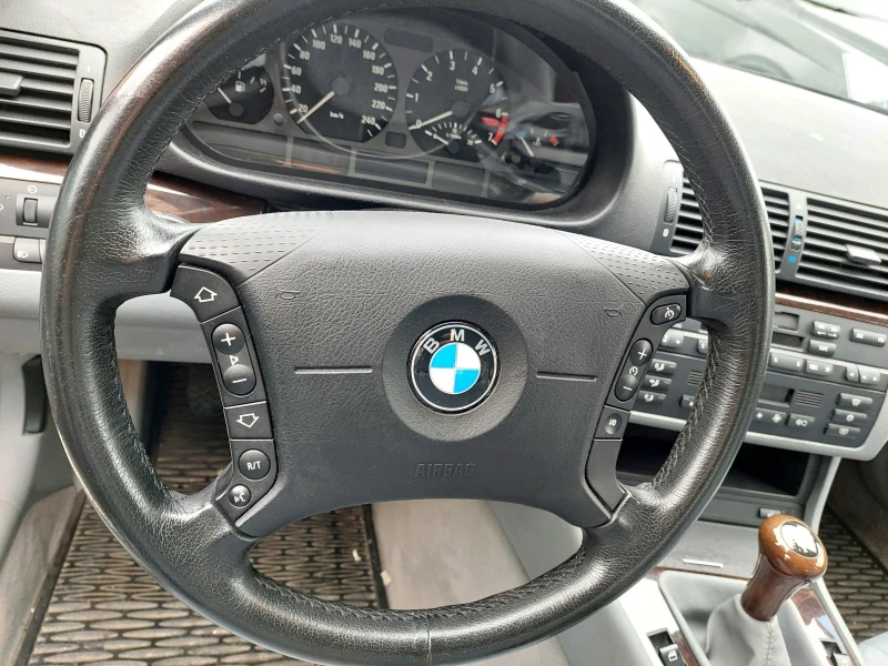 BMW 316 1.8 бензин, снимка 8 - Автомобили и джипове - 48357654