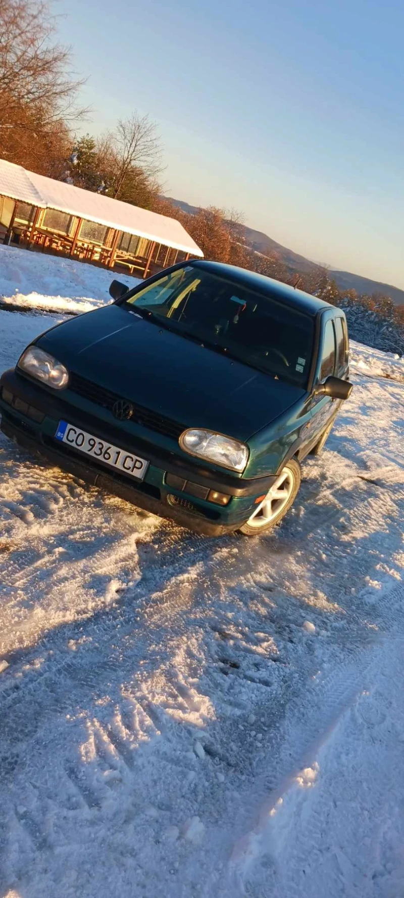 VW Golf, снимка 1 - Автомобили и джипове - 49205526