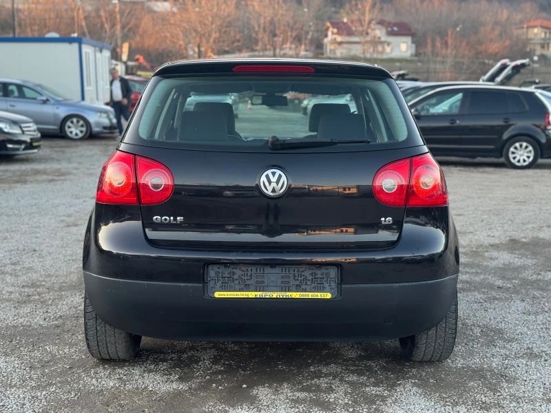 VW Golf 1.6i 102кс АВТОМАТИК КЛИМАТРОНИК ПОДГРЕВ, снимка 5 - Автомобили и джипове - 49391338