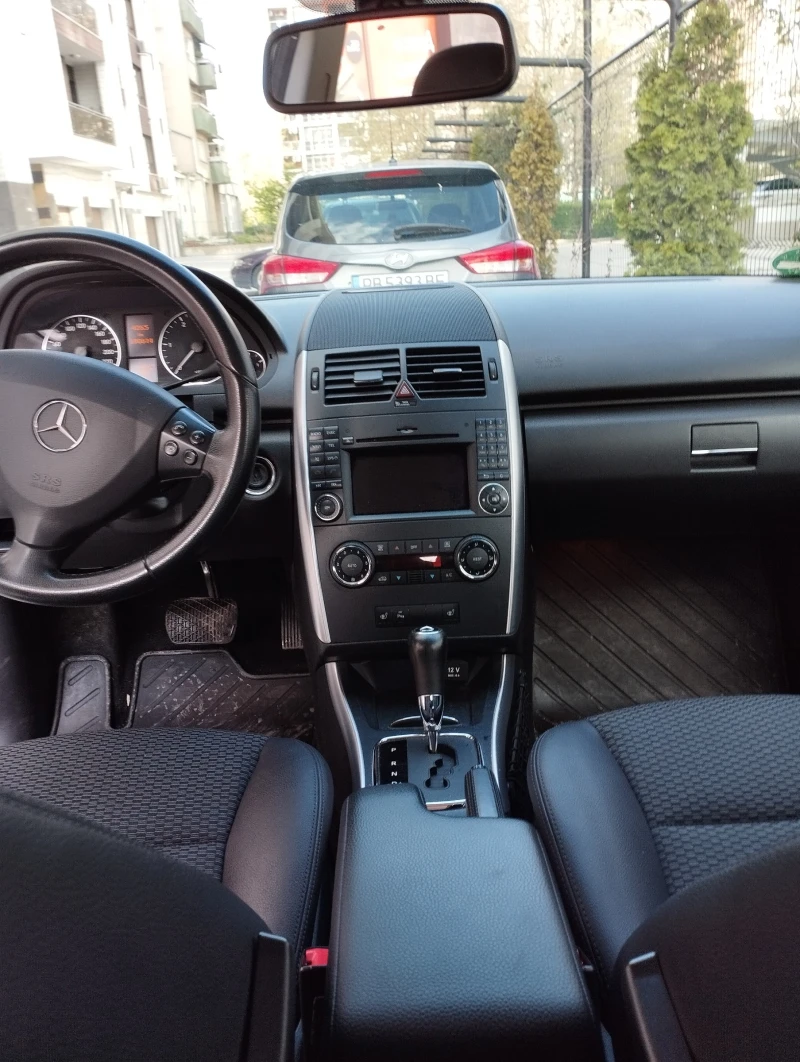 Mercedes-Benz A 200, снимка 4 - Автомобили и джипове - 51842191