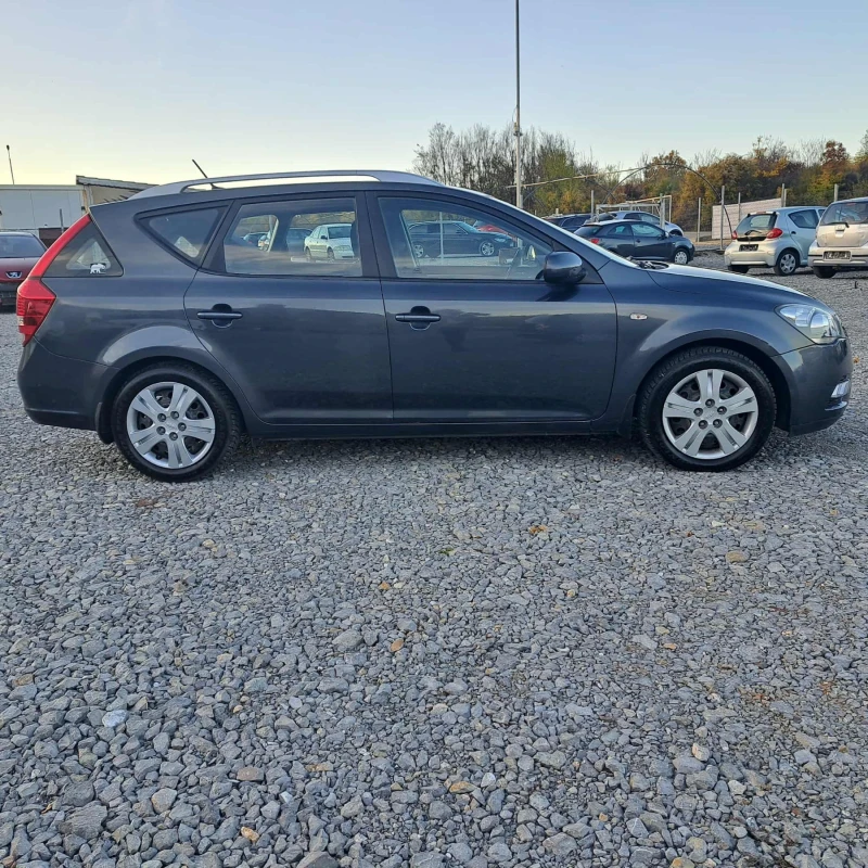 Kia Ceed 1.6CRDI Face, снимка 7 - Автомобили и джипове - 52260749