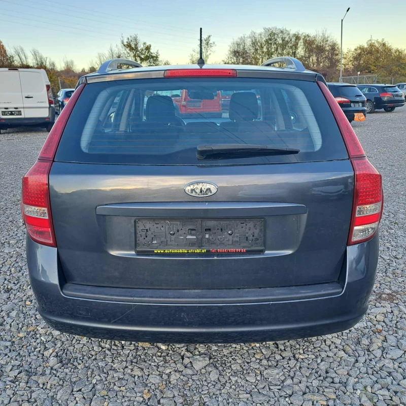 Kia Ceed 1.6CRDI Face, снимка 4 - Автомобили и джипове - 52260749