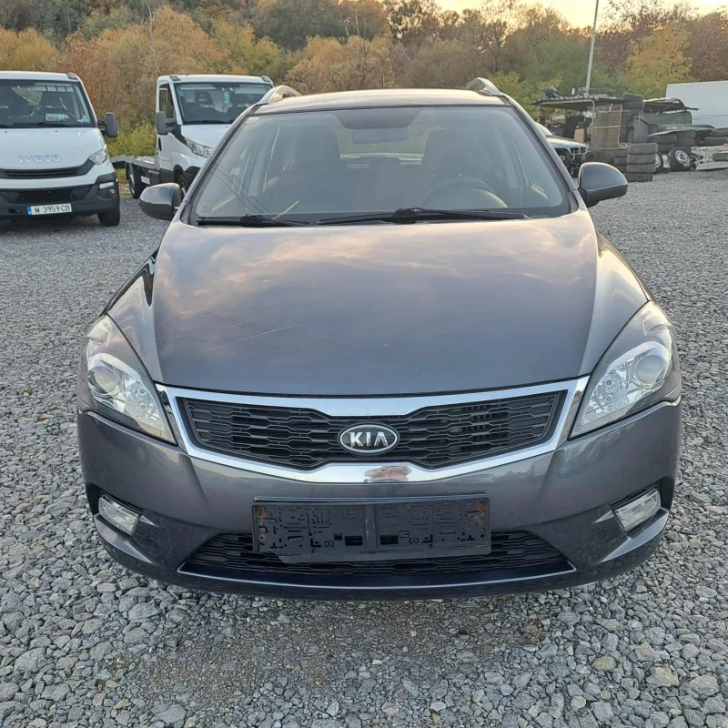 Kia Ceed 1.6CRDI Face, снимка 3 - Автомобили и джипове - 52260749